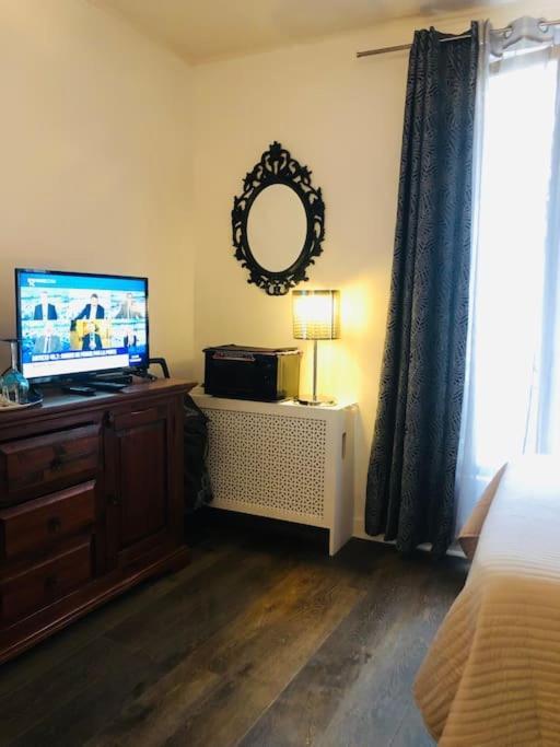 Habitation Cassiopee Apartment Paris Luaran gambar